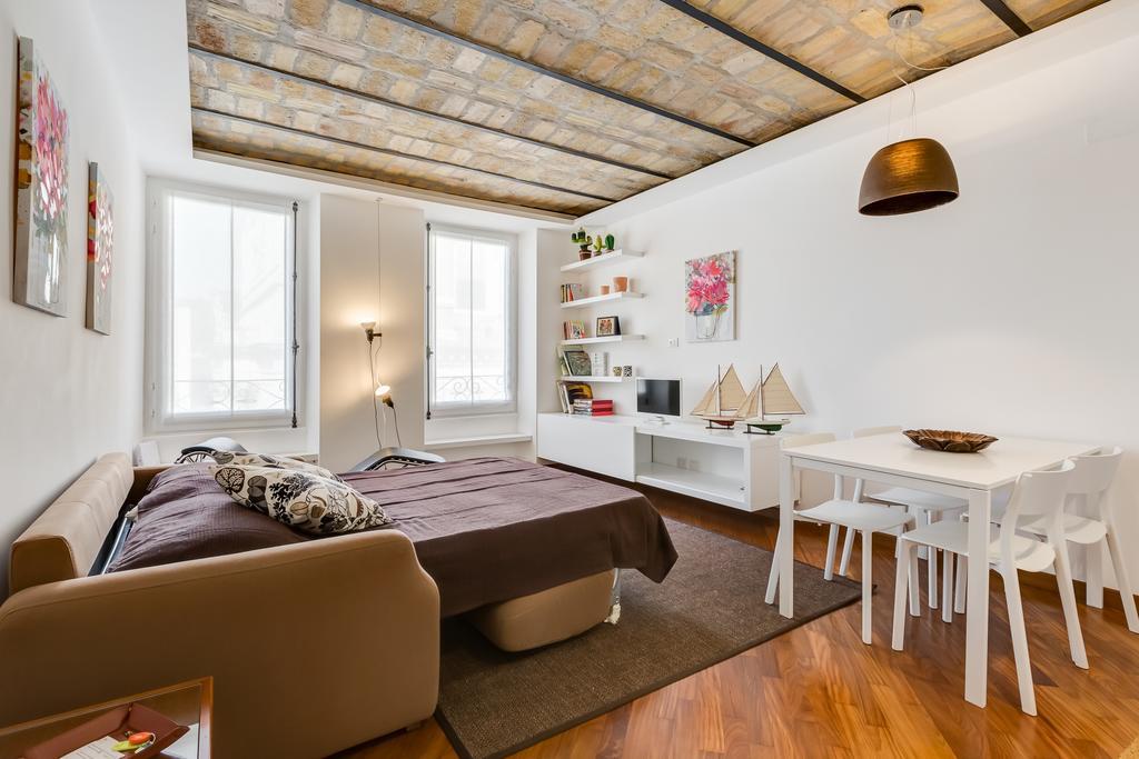 Piazza Navona-coronari House Rom